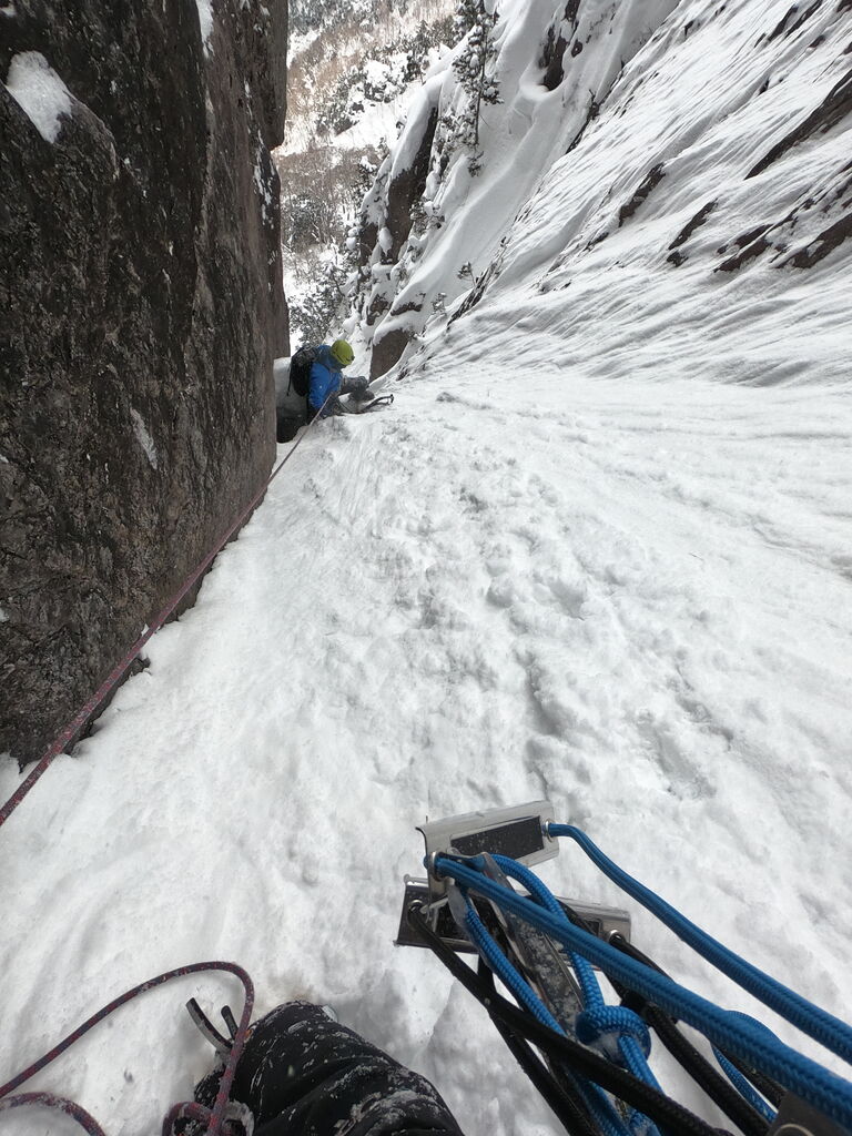 錫杖岳 前衛壁 3ルンゼ 厳冬期 アルパインアイスクライミングCASD4270