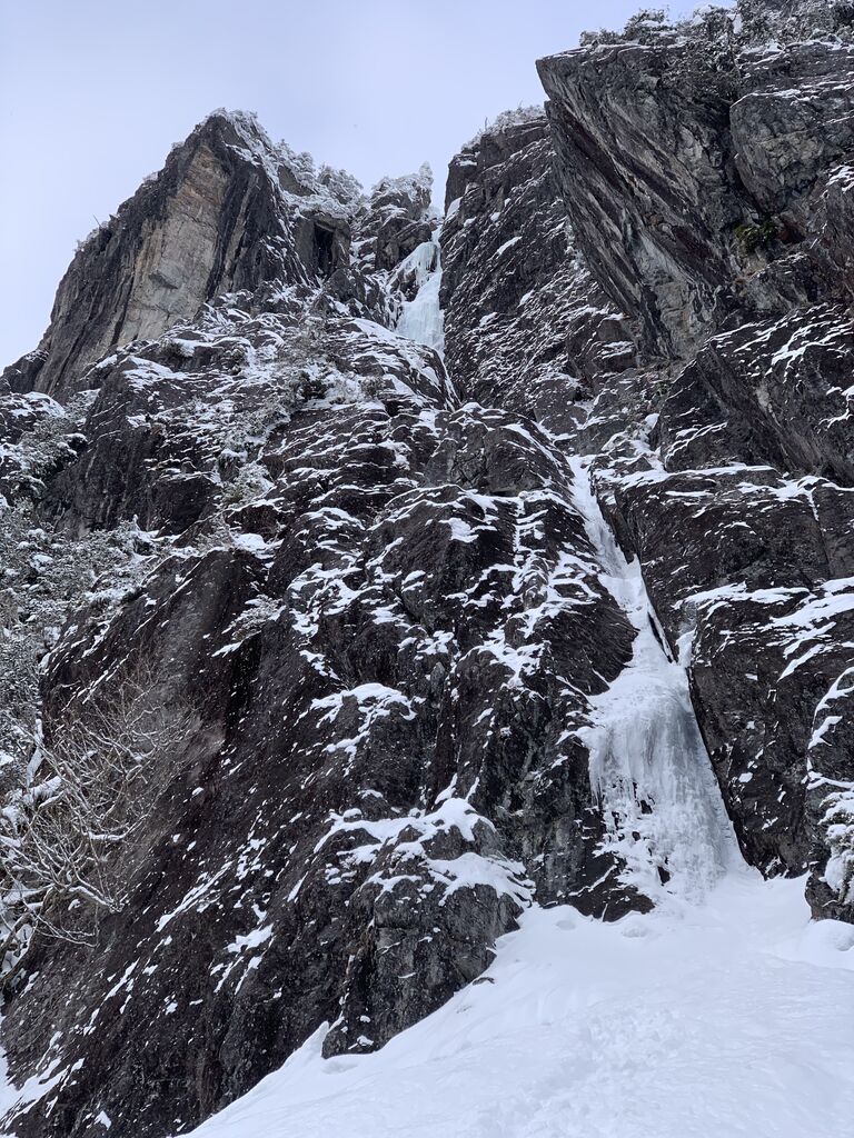 錫杖岳 前衛壁 3ルンゼ 厳冬期 アルパインアイスクライミングIMG_2988