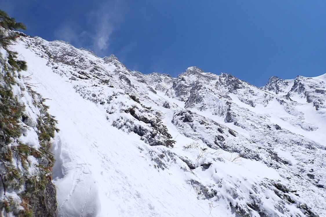 穂高岳 バックカントリー、山スキー、残雪期アルパインクライミング IMG_4628