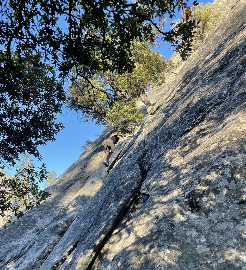 Yosemite Ranger Rock Nutcracker 5.8 マルチピッチクライミング IMG_E0762